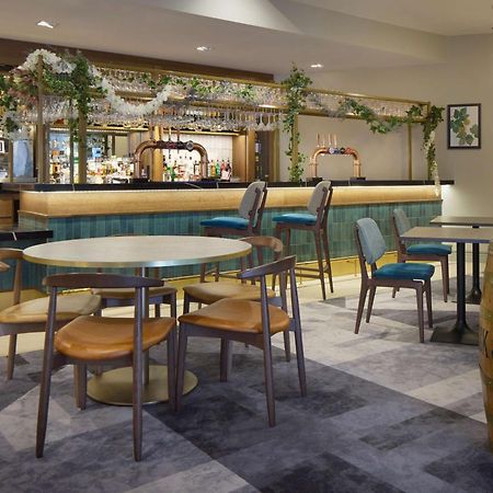 Doubletree By Hilton Dartford Bridge Hotel Ngoại thất bức ảnh