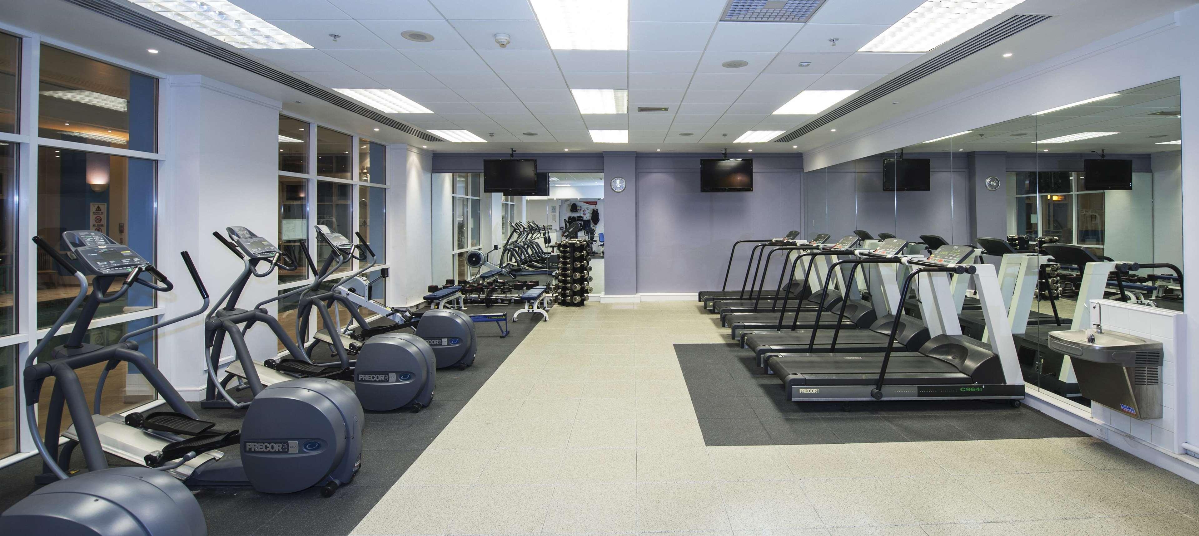 Doubletree By Hilton Dartford Bridge Hotel Ngoại thất bức ảnh