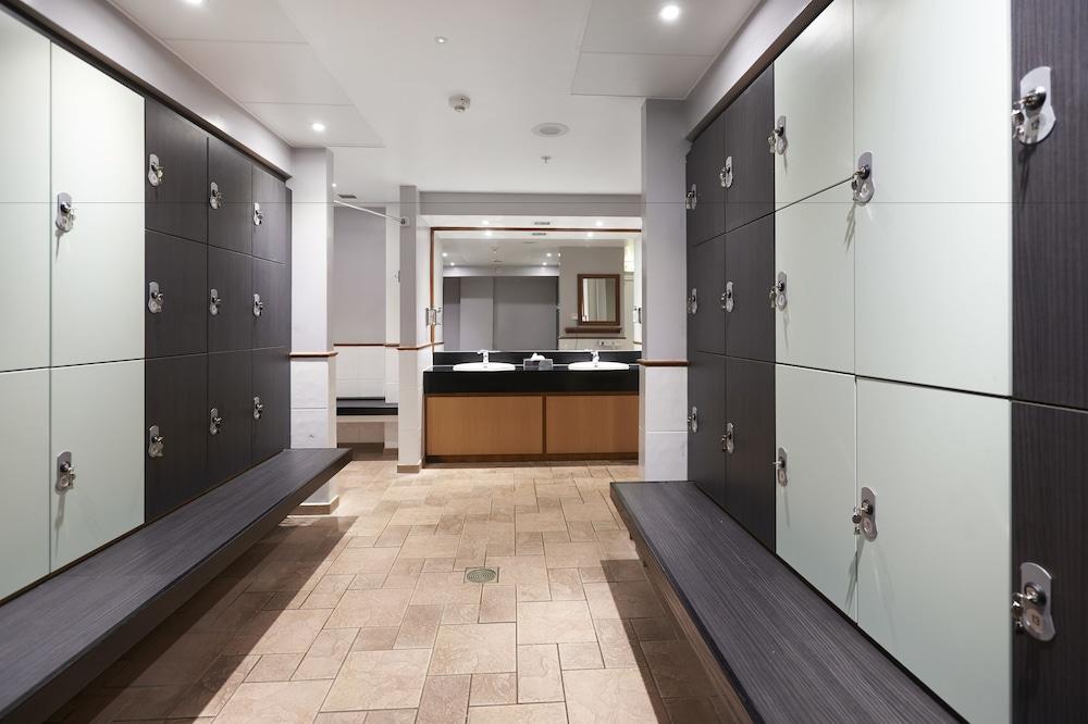 Doubletree By Hilton Dartford Bridge Hotel Ngoại thất bức ảnh