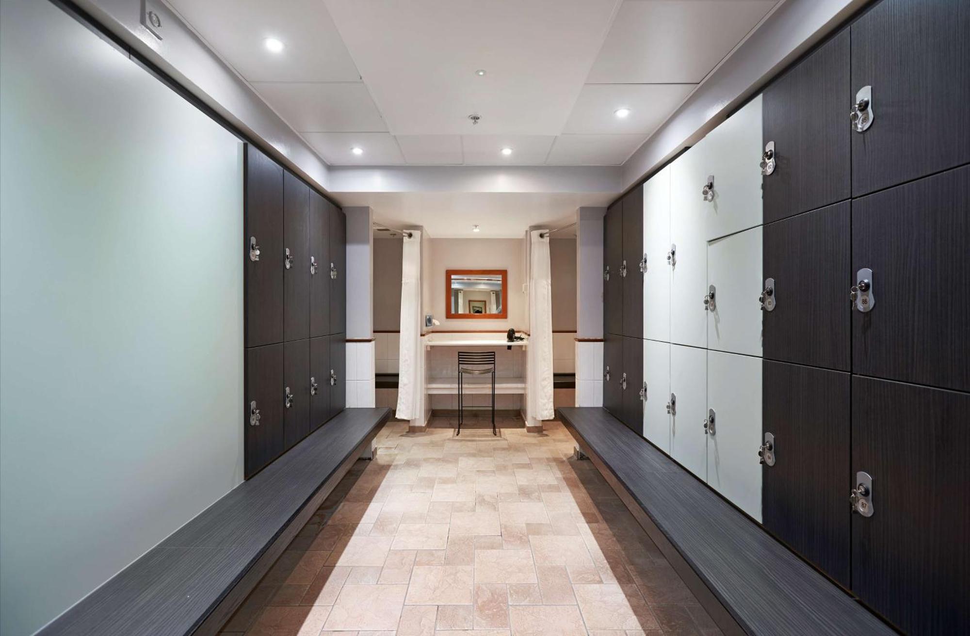 Doubletree By Hilton Dartford Bridge Hotel Ngoại thất bức ảnh