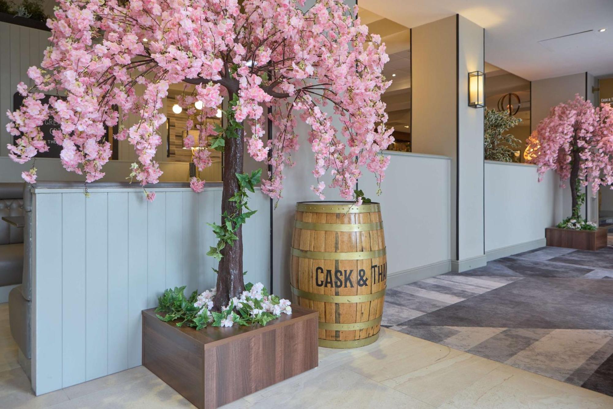Doubletree By Hilton Dartford Bridge Hotel Ngoại thất bức ảnh